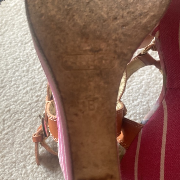 Coach Barbie/Candy Stripe Wedges 🩷 - Picture 12 of 16